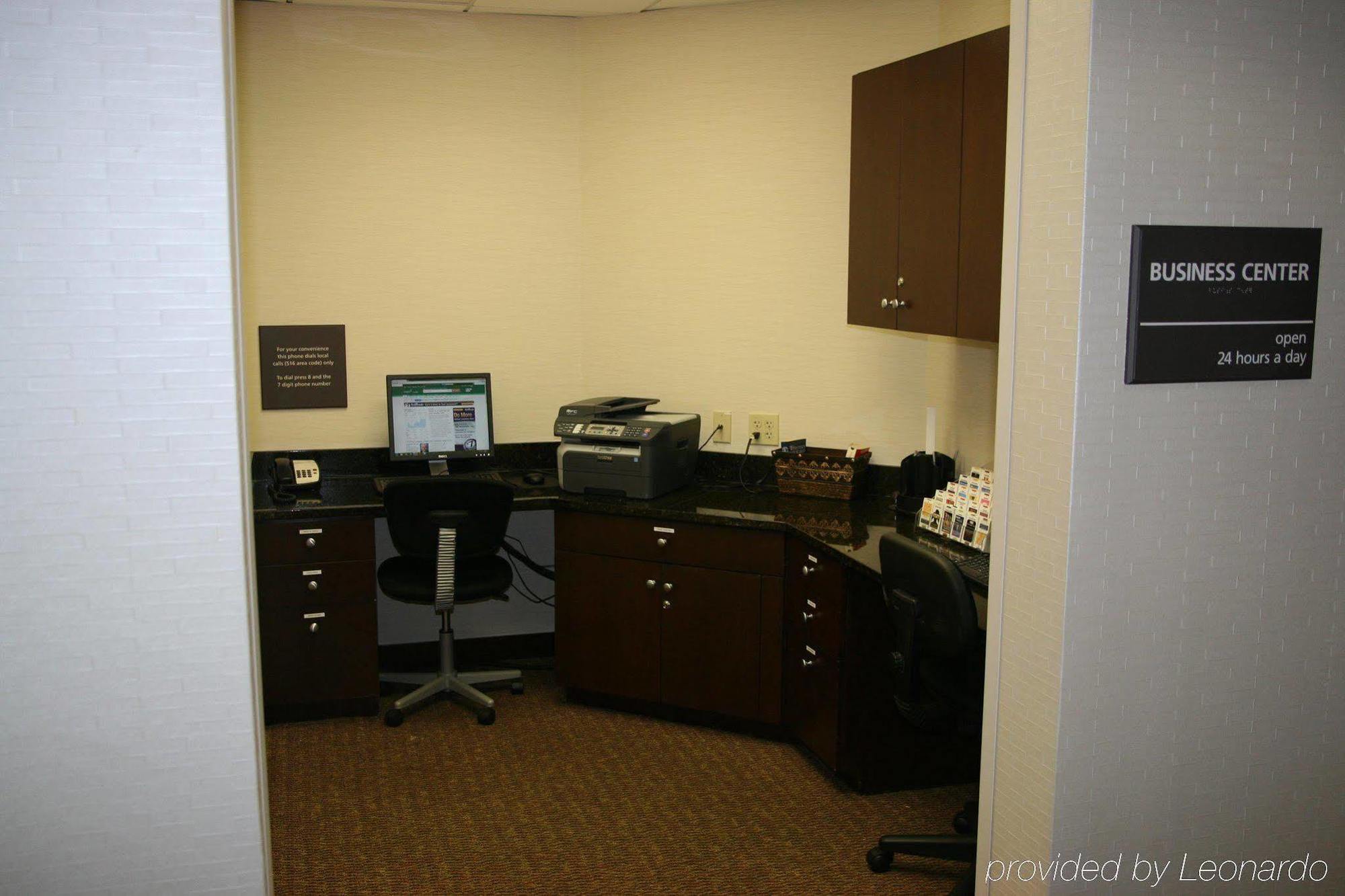 Hampton Inn By Hilton Garden City Long Island Exterior foto